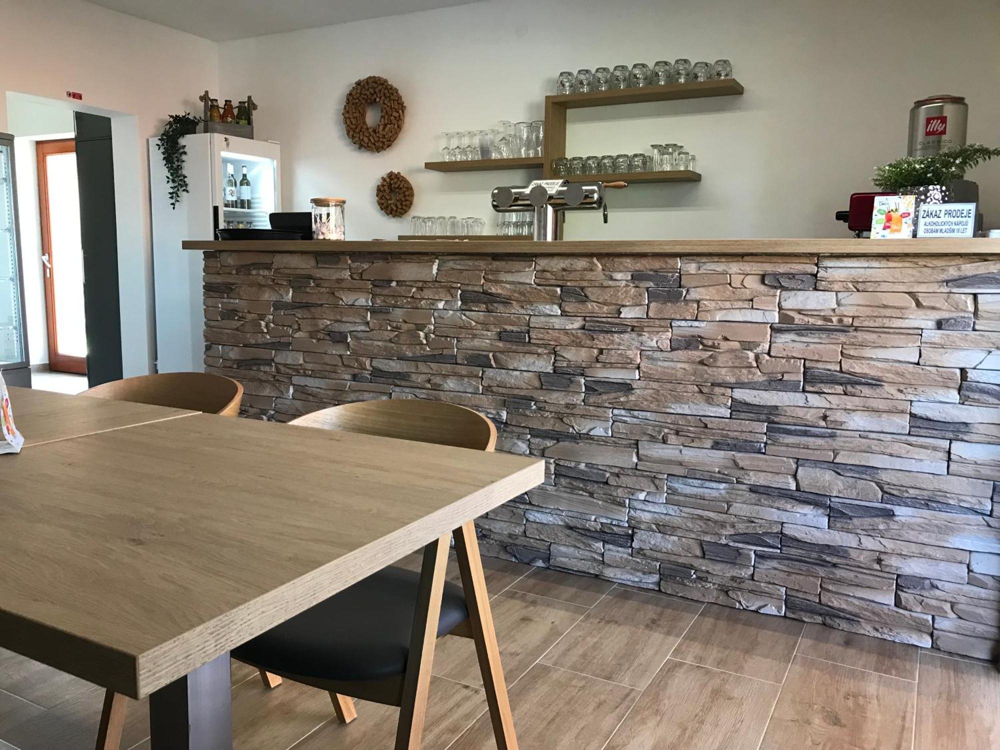 Apartman 1 Fklidu Зноймо Экстерьер фото